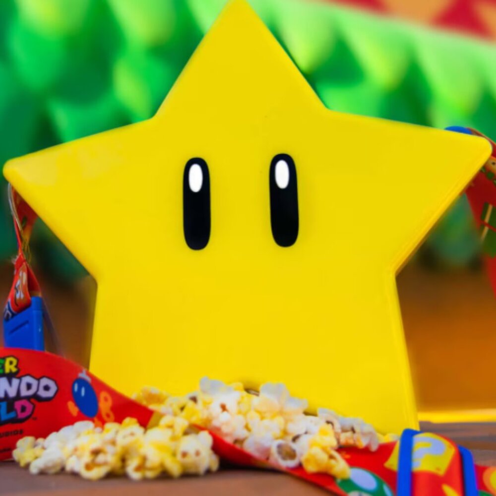 NWT Super Nintendo Mario World LED Super Star Light-Up Popcorn Bucket